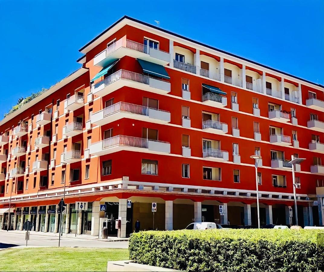 Casa Vacanza Elena 3 Verona Esterno foto