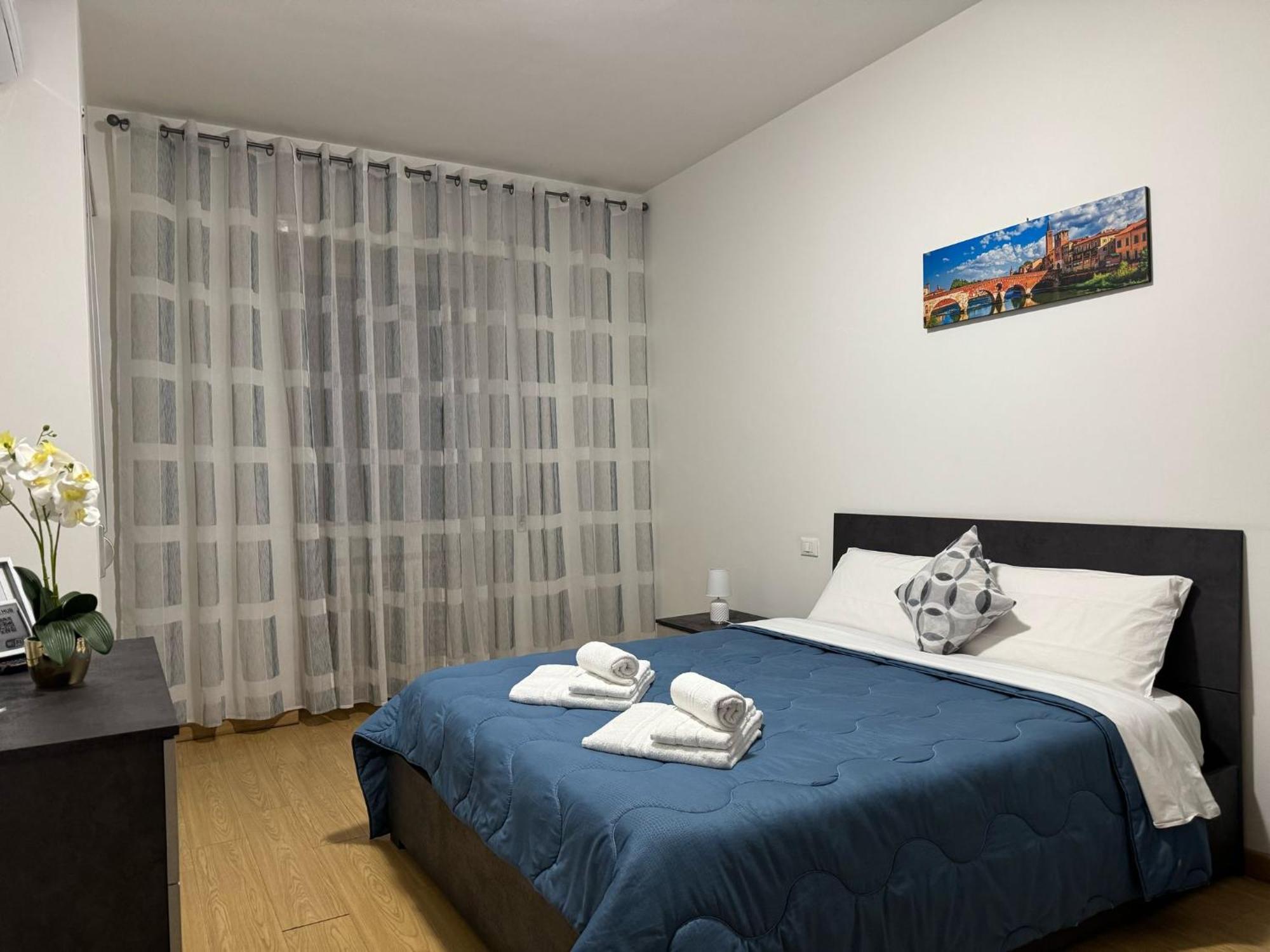 Casa Vacanza Elena 3 Verona Esterno foto